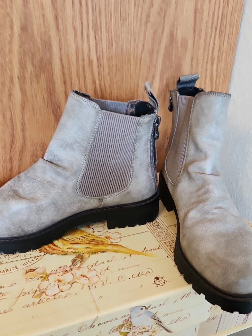 Blowfish Stone/Taupe  Chelsea Ankle Boots